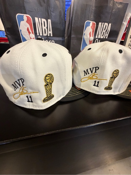 NBA NEW ERA Other - New York Knicks NBA Champions White&Black Snapback Hat NYC NBA STORE EXCLUSIVE.